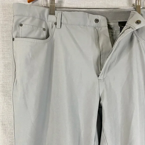 Men's Greg Norman Shark Straight Leg Chino Golf Pants  Regular Fit in Gray 40/32 - Picture 3 of 8
